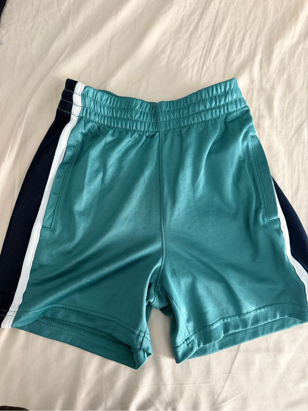 Abercrombie teal green navy basketball shorts nwot Xs